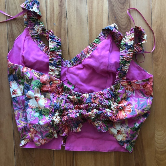 Tropical Crop Top - Picture 2 of 3